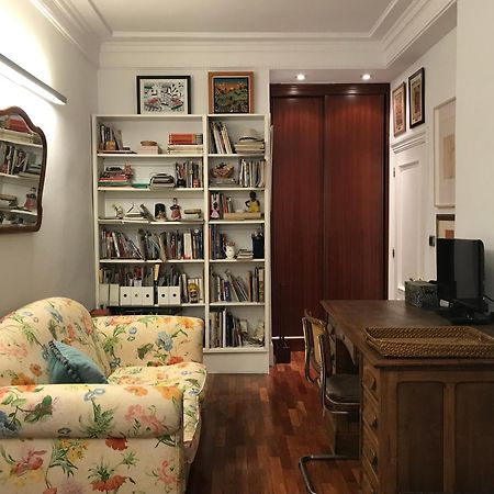 Habitacion Grande Y Confortable Con Bano Privado Junto A Guggenheim Bilbau Exterior foto